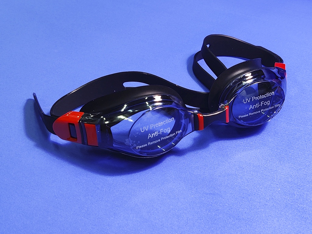 Очки для плавания чёрные SG1670-Ч