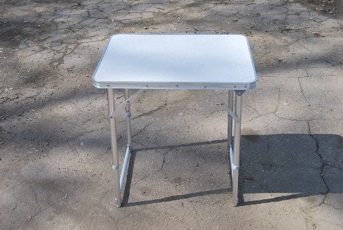 Стол туристический, столешница пластик, ножки алюминий,размер 60*45*62 (регулируемая высота стола) :(HXРT-8816):