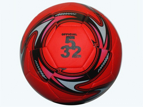 Мяч игровой для отдыха. Количество панелей 32 шт. Размер 5. Материал: ПВХ, резина (мяч не предзначен для любительской и профессиональной игры). Вес 320 г. :(FT9-3):