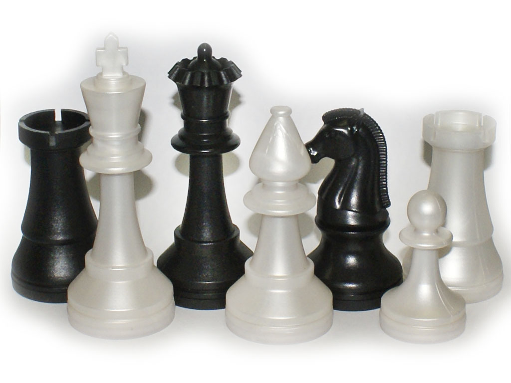 Фигуры шахматные гроссмейстерские пластиковые (высота короля 105 мм, высота пешки 50 мм) 02-117