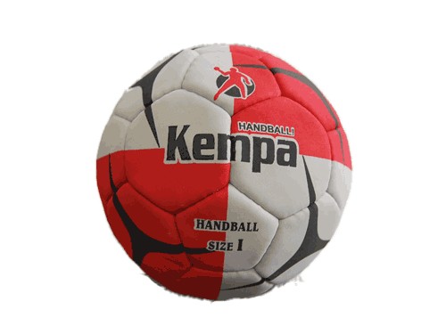 Мяч для гандбола №1 KEMPA. Использование специальной кожи с верхним нескользящим слоем позволяет мячу хорошо 