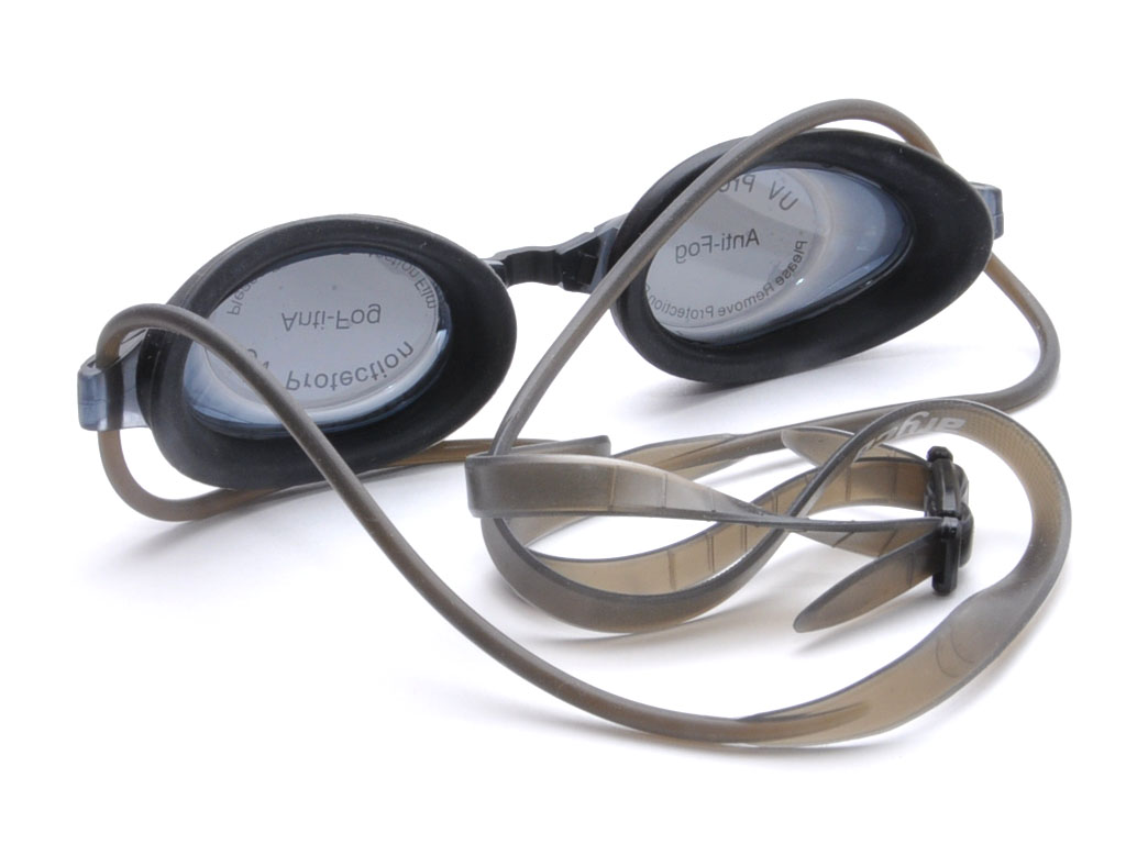 Очки для плавания ARYCA. Материал оправы - силикон, съёмная переносица, линзы - антизапотевающее покрытие , беруши в комплекте. WG25A